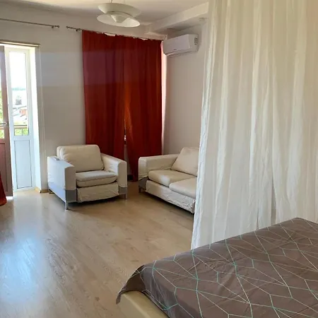 Apartment центр канатна *