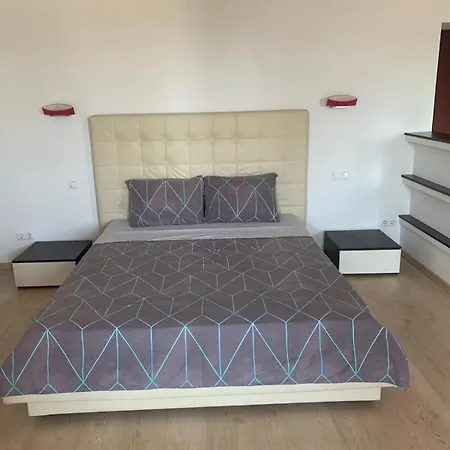 Apartment центр канатна *